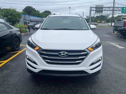 Used 2017 Hyundai Tucson SE image 2