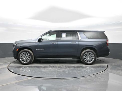 Used 2021 Chevrolet Suburban Premier AWD/4WD image 5