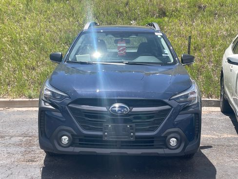 Used 2024 Subaru Outback AWD/4WD image 2