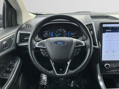 Used 2024 Ford Edge Titanium image 12