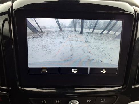 Used 2022 Chevrolet Traverse LT w/ LPO, Cargo Package image 3