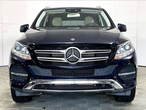 Used 2017 Mercedes-Benz GLE 350 w/ Premium 1 Package image 3