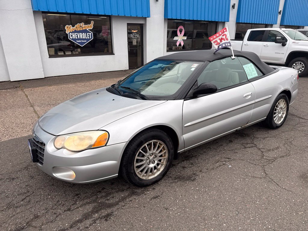 Used 2006 Chrysler Sebring Touring FWD image 2