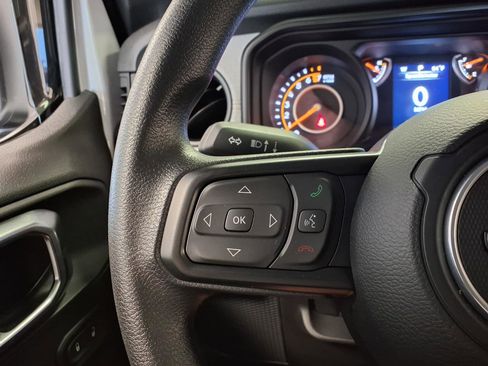 Used 2025 Jeep Gladiator Sport AWD/4WD image 27