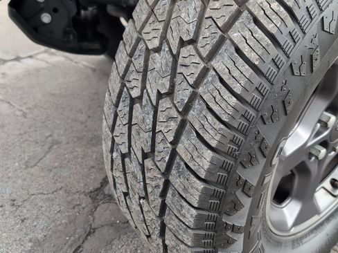 Used 2020 Jeep Gladiator Rubicon image 9