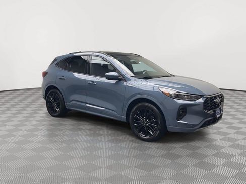 Certified 2025 Ford Escape ST-Line Elite w/ Premium Technology Package AWD/4WD image 37