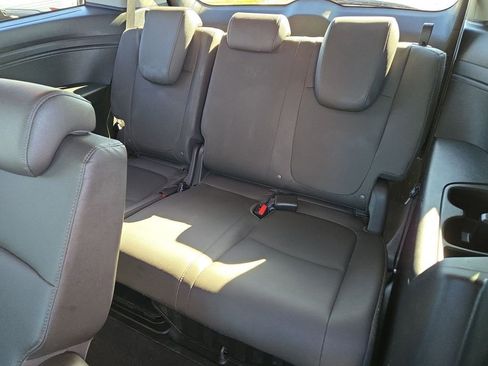 Used 2019 Honda Odyssey EX-L image 16