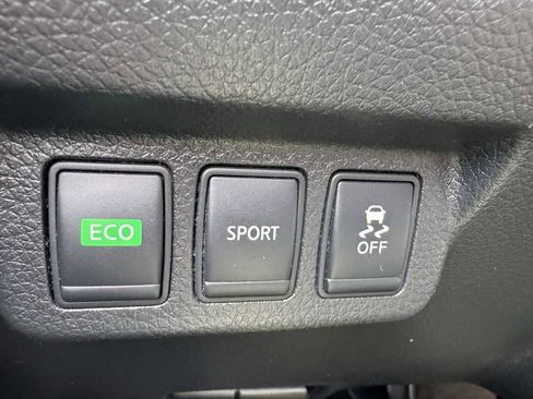 Used 2013 Nissan Sentra SR w/ Driver Pkg image 30