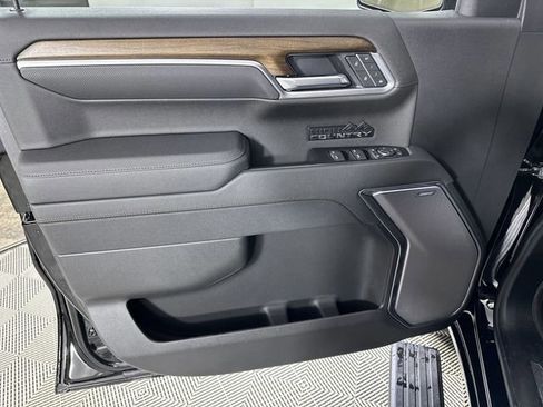 New 2026 Chevrolet Silverado 1500 High Country w/ Midnight Edition AWD/4WD image 22