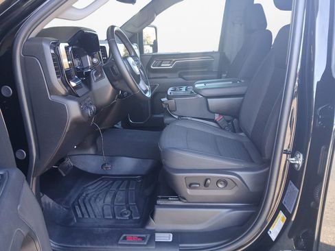 Used 2025 Chevrolet Silverado 2500 LT w/ Trail Boss Package image 19