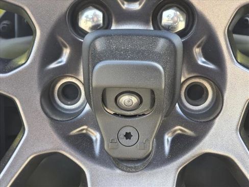 Used 2022 Jeep Wrangler Unlimited Sport image 13