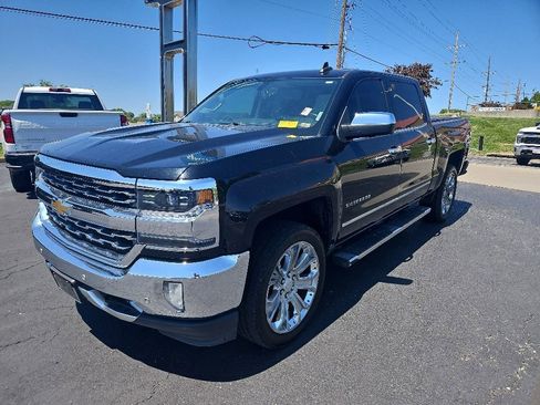 Used 2017 Chevrolet Silverado 1500 LTZ w/ Sport Package AWD/4WD image 3