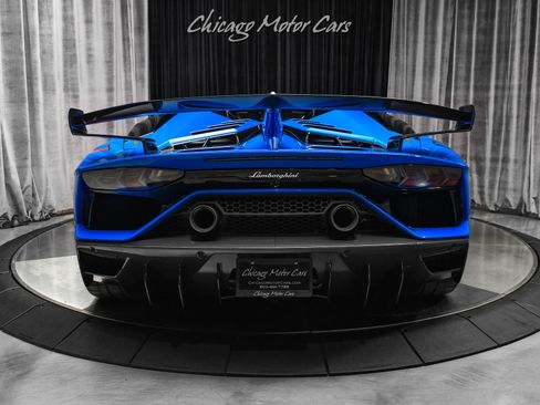 Used 2021 Lamborghini Aventador SVJ AWD/4WD image 4