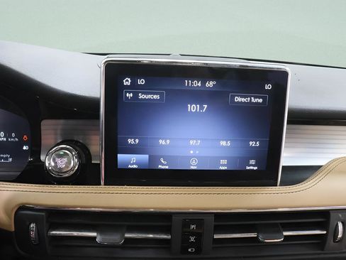 Used 2021 Lincoln Corsair Reserve w/ Equipment Group 201A image 12