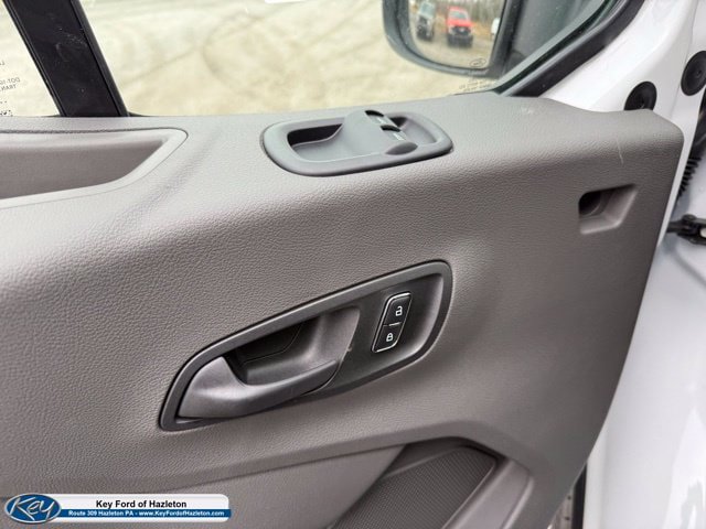 Used 2025 Ford Transit 350 148 Low Roof AWD image 23