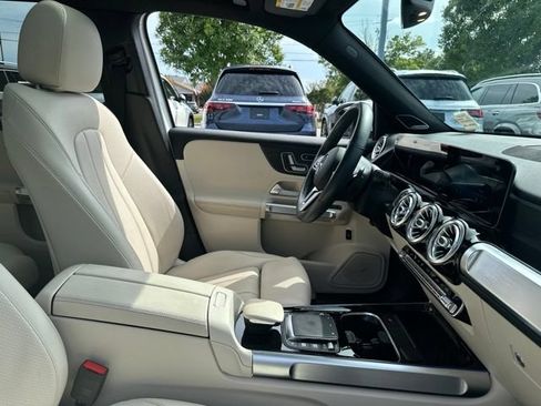 Certified 2021 Mercedes-Benz GLB 250 4MATIC image 32