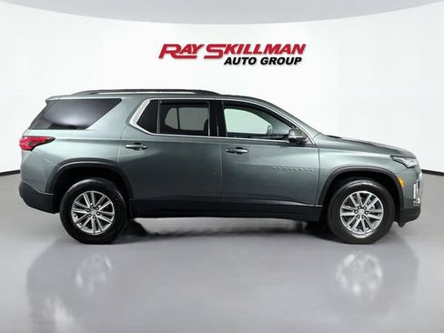 Used 2022 Chevrolet Traverse LT FWD image 8