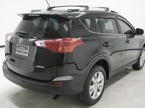Used 2015 Toyota RAV4 Limited w/ Technology Package FWD image 4
