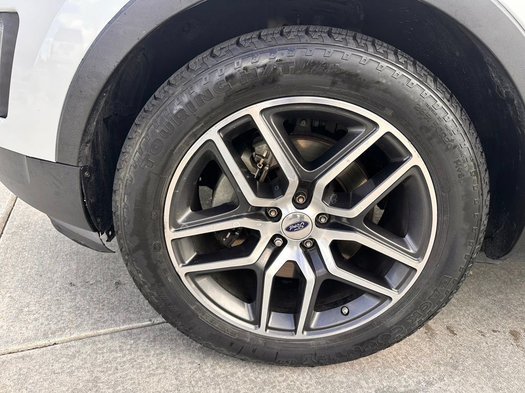 Used 2016 Ford Explorer Sport w/ Equipment Group 401A AWD/4WD image 34