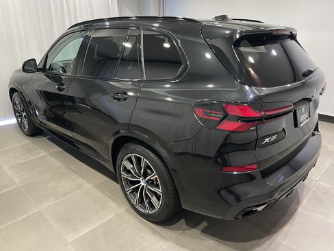 Used 2024 BMW X5 xDrive50e w/ M Sport Package AWD/4WD image 4