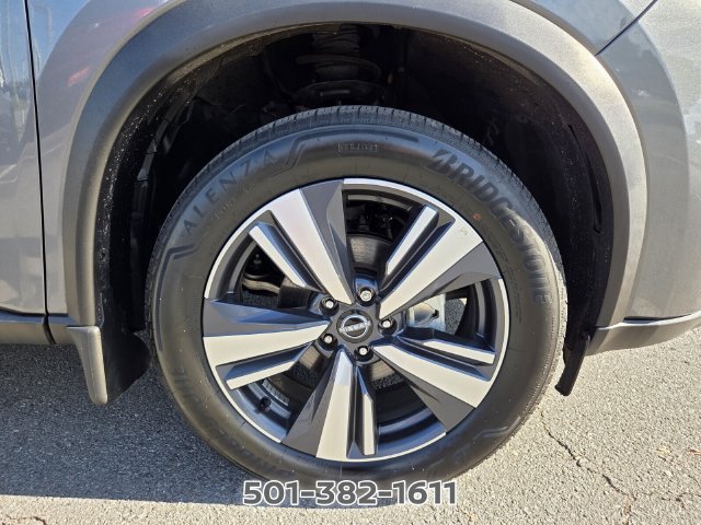 Certified 2025 Nissan Rogue SL FWD image 21