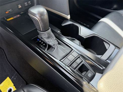 Certified 2025 Toyota Camry SE image 17