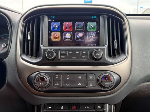 Used 2018 Chevrolet Colorado Z71 w/ Centennial Edition AWD/4WD image 26