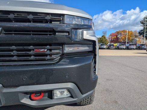 Used 2020 Chevrolet Silverado 1500 LT Trail Boss image 10