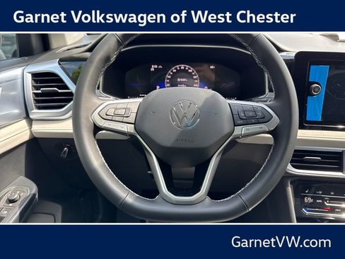 New 2026 Volkswagen Taos SE AWD/4WD image 21
