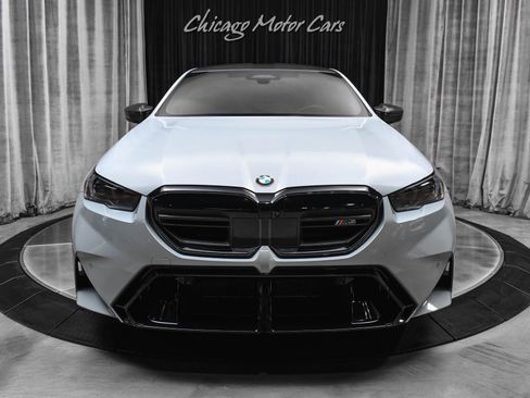 Used 2025 BMW M5 w/ Carbon Package image 7