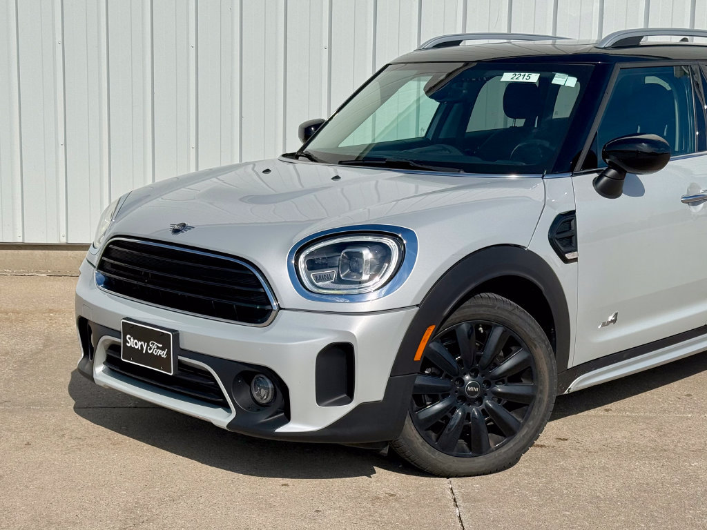 Used 2021 MINI Cooper Countryman ALL4 AWD/4WD image 2