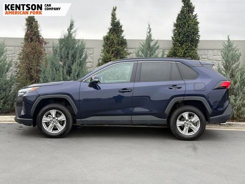 Used 2025 Toyota RAV4 XLE AWD/4WD image 4