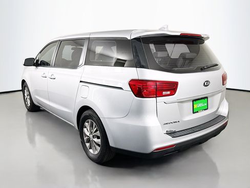 Used 2019 Kia Sedona L FWD image 7