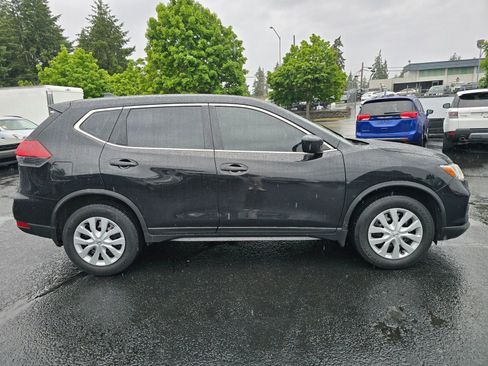 Used 2018 Nissan Rogue S AWD/4WD image 6