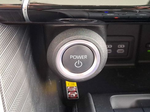 Used 2023 Toyota Venza Limited AWD/4WD image 27