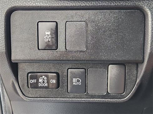 Used 2022 Toyota Tacoma SR5 image 21