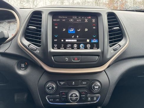 Used 2016 Jeep Cherokee High Altitude image 28