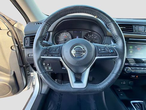 Used 2019 Nissan Rogue SL w/ Premium Package image 39