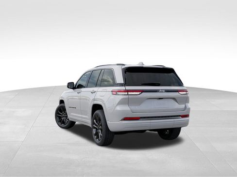 New 2026 Jeep Grand Cherokee Limited image 3