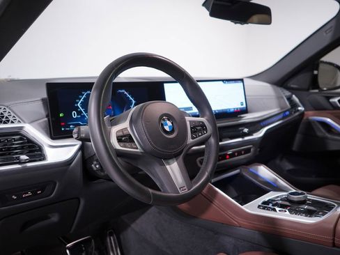 Used 2024 BMW X6 xDrive40i w/ Executive Package image 6