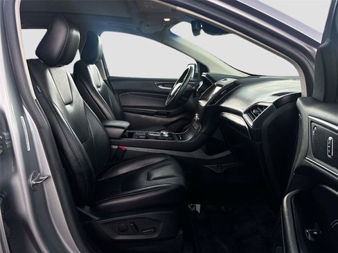 Used 2020 Ford Edge Titanium w/ Equipment Group 301A FWD image 30