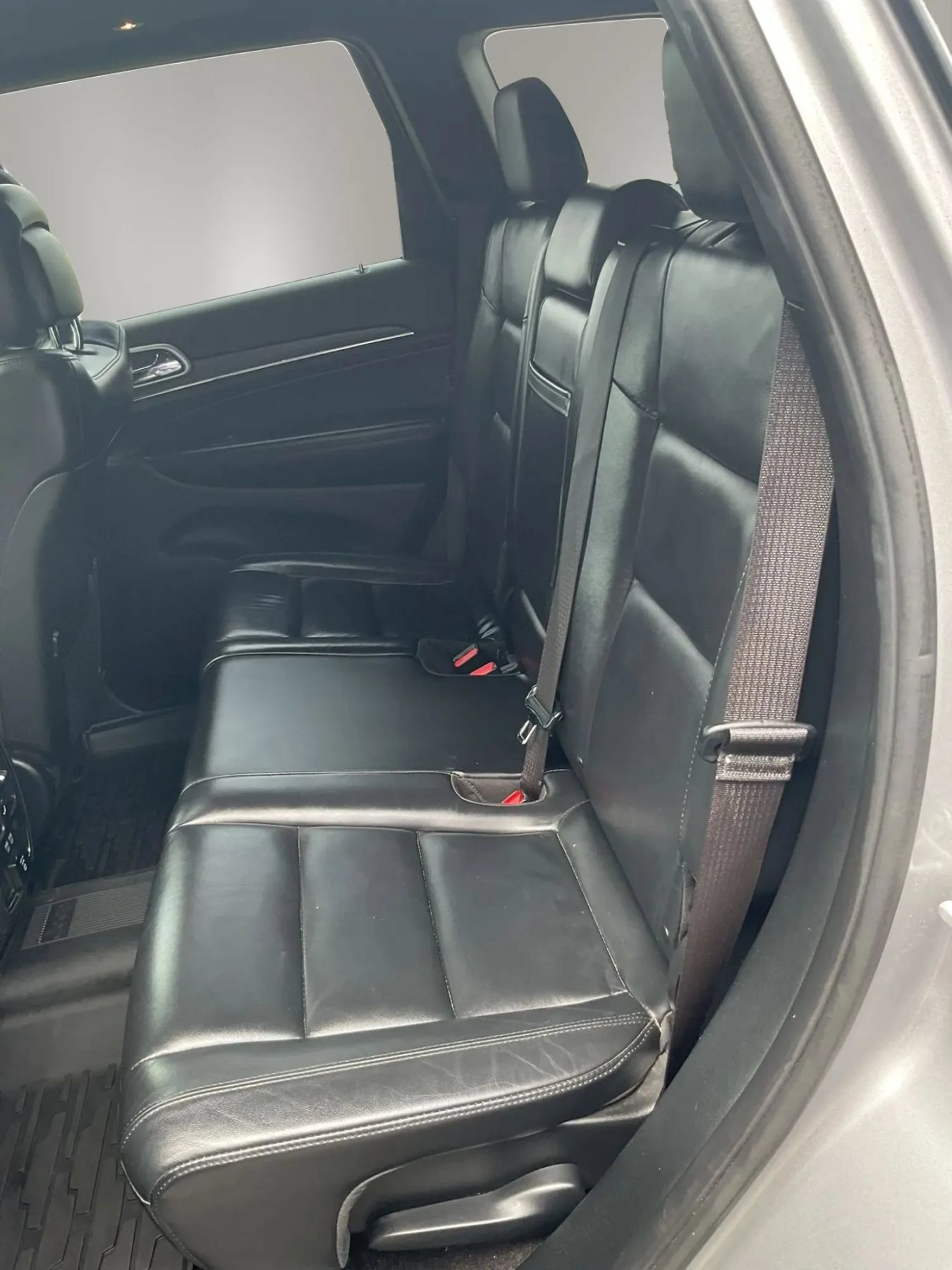 Used 2019 Jeep Grand Cherokee Limited AWD/4WD image 37