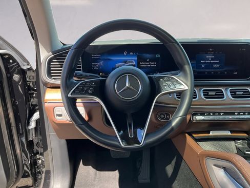 Certified 2024 Mercedes-Benz GLS 450 4MATIC image 12