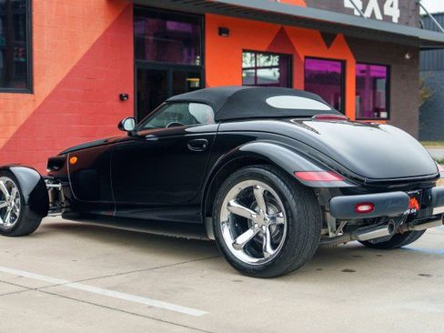 Used 2000 Plymouth Prowler image 17