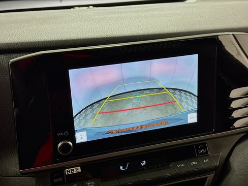 Used 2025 Toyota Camry LE image 2