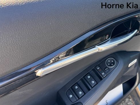 New 2026 Kia Seltos SX image 9