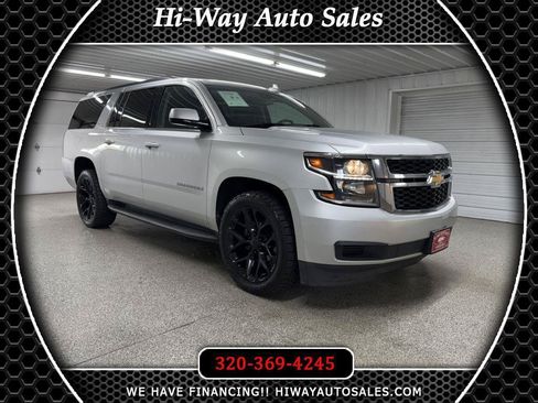 Used 2018 Chevrolet Suburban LT AWD/4WD image 1