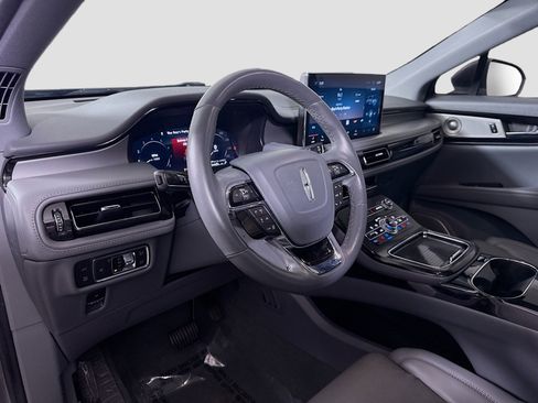 Used 2021 Lincoln Nautilus Reserve w/ Equipment Group 202A image 23