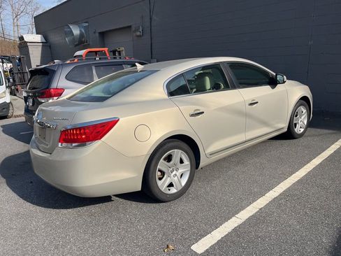 Used 2011 Buick LaCrosse CX image 19