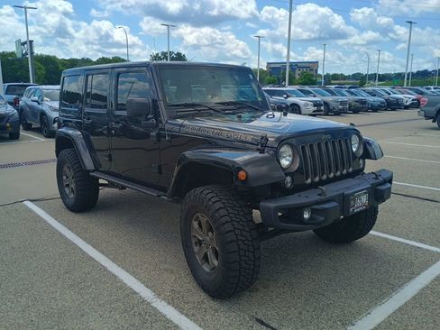 Used 2018 Jeep Wrangler Unlimited Sport AWD/4WD image 2